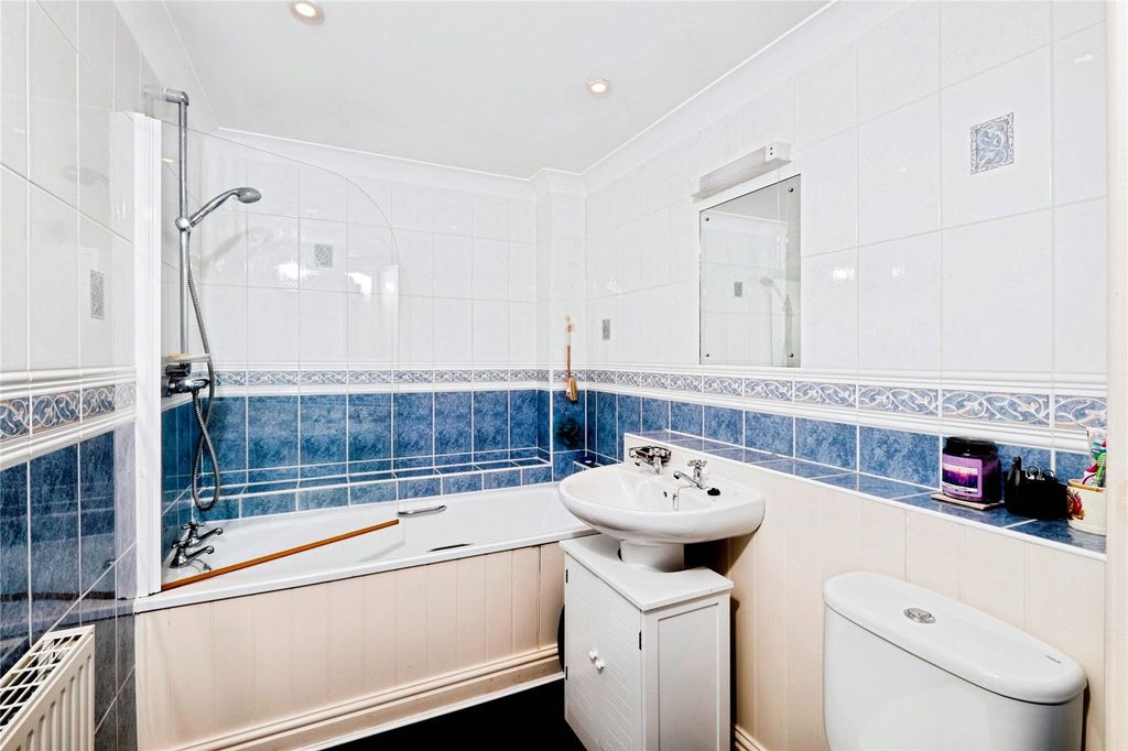 Additional image 10 of 2 bed flat for saleChyandour Cliff, Penzance, Cornwall TR18