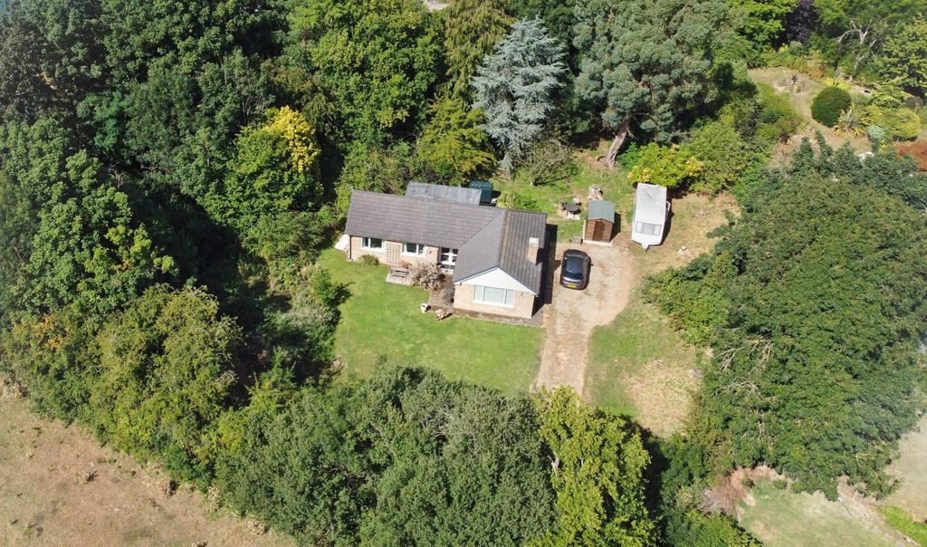 Property photo 3 of 32