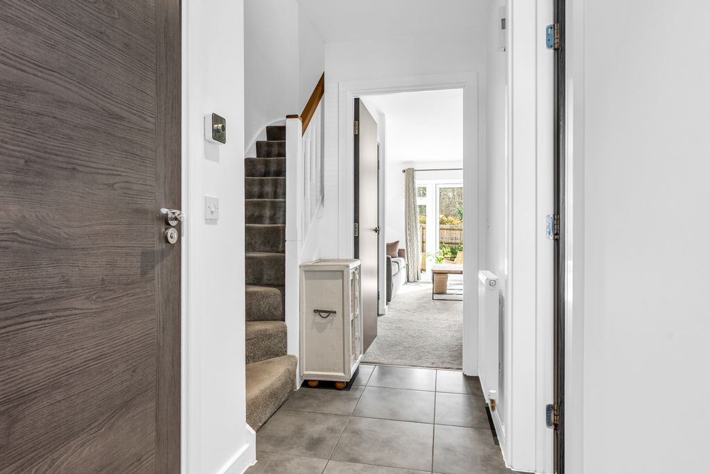 Property photo 3 of 31