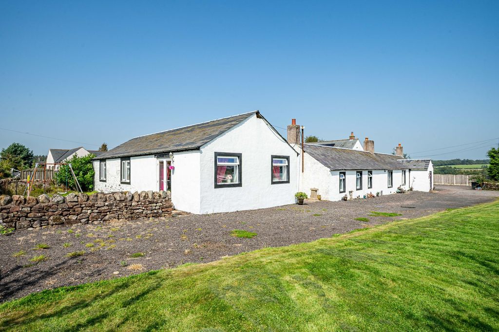 Property photo 2 of 41