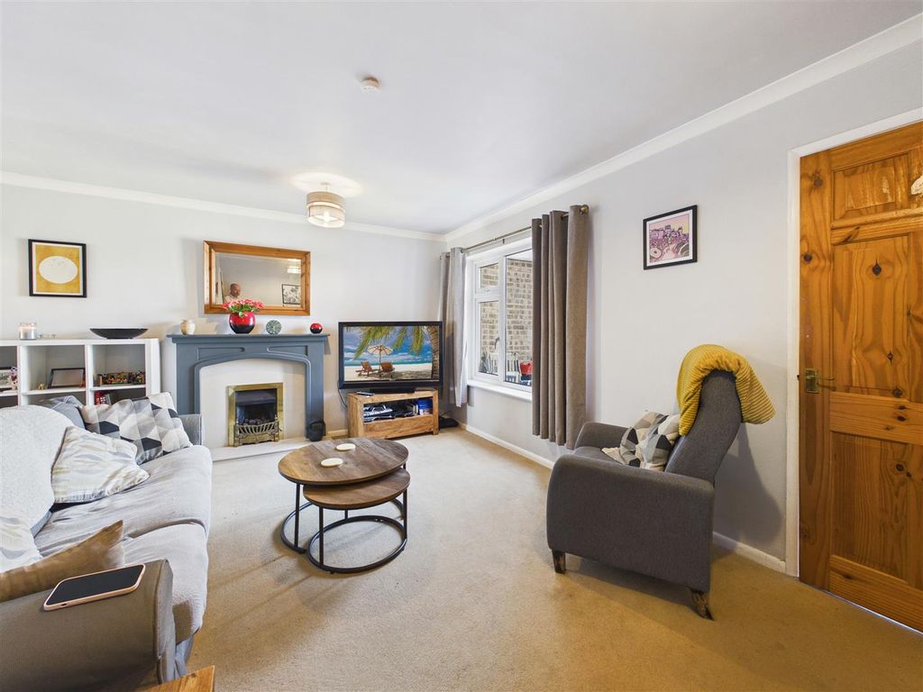 Property photo 3 of 21 Cam05476G0-Pr0189-Still013.Jpg