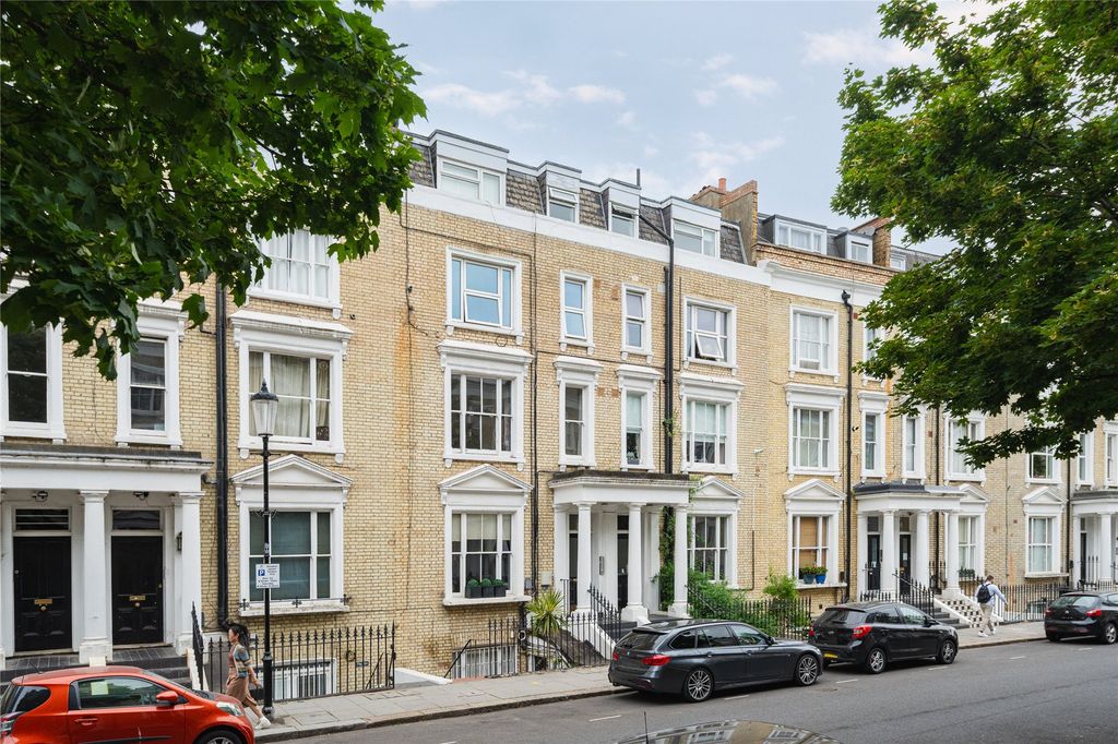 Property photo 2 of 11 Exterior