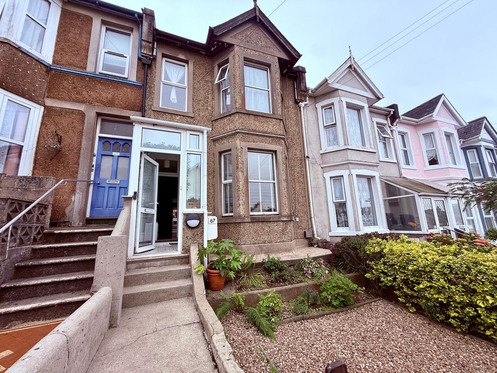 Property photo 1 of 25