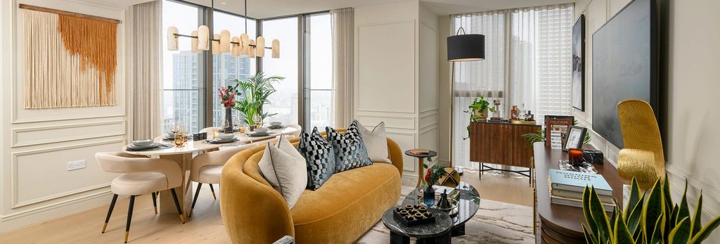 Property photo 2 of 4 Modern Designed And Decorated Living Room Dining Area