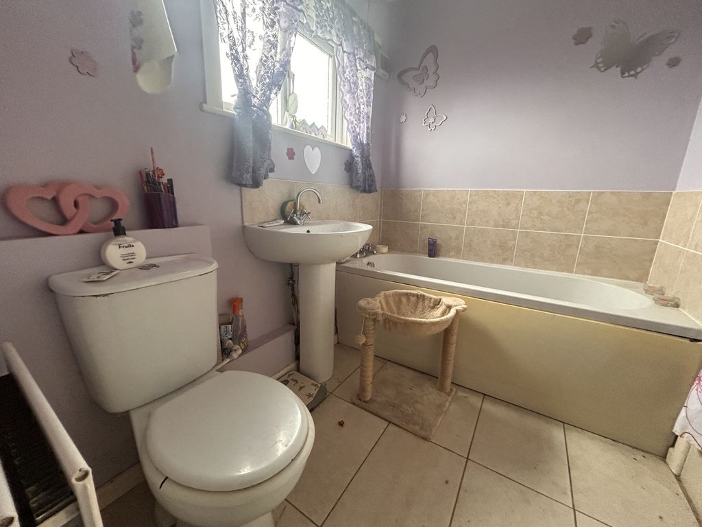 Property photo 3 of 5 Img_0481