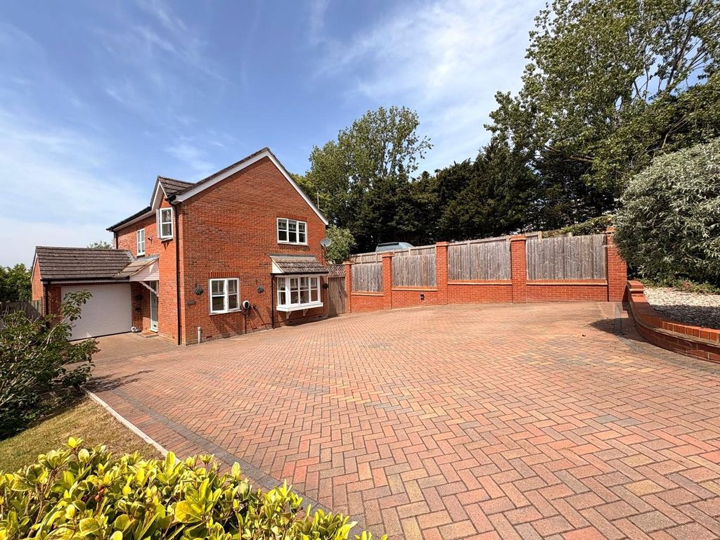 Property photo 1 of 35 Picture No. 06