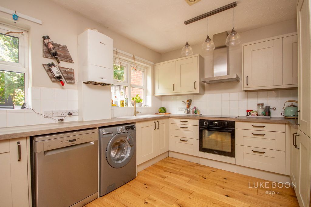 Property photo 2 of 15