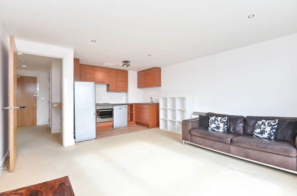 Property photo 1 of 7 213323 (5)