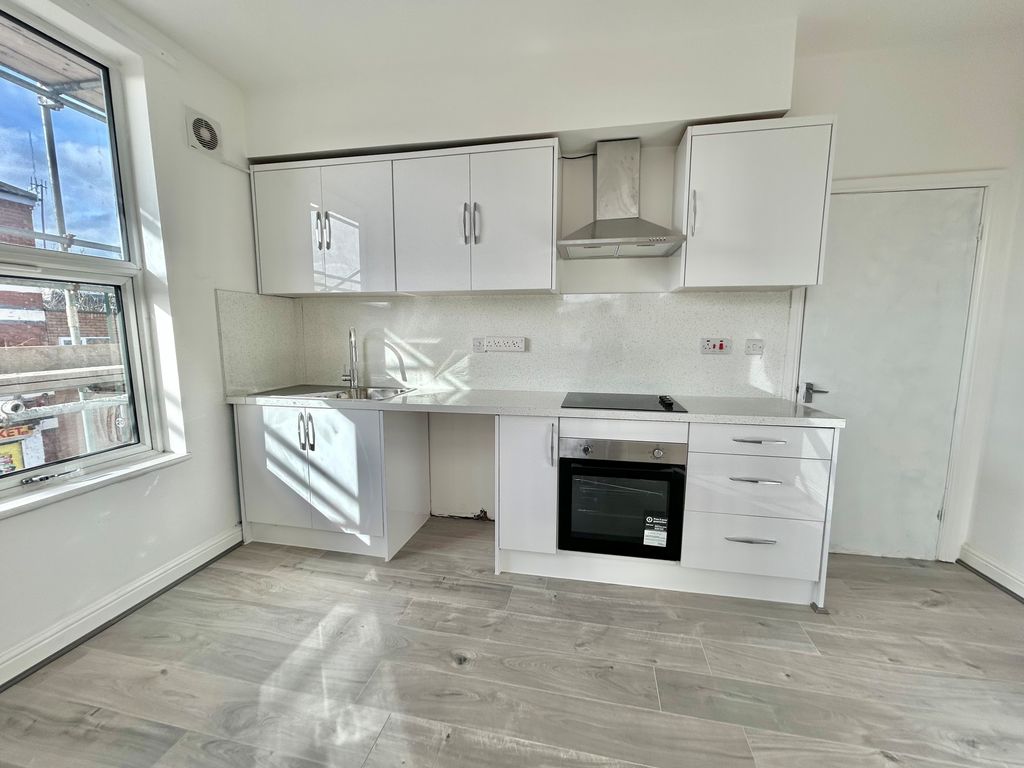 Property photo 3 of 7 Image