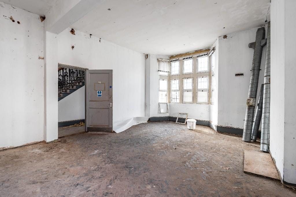 Property photo 2 of 8 Image 2