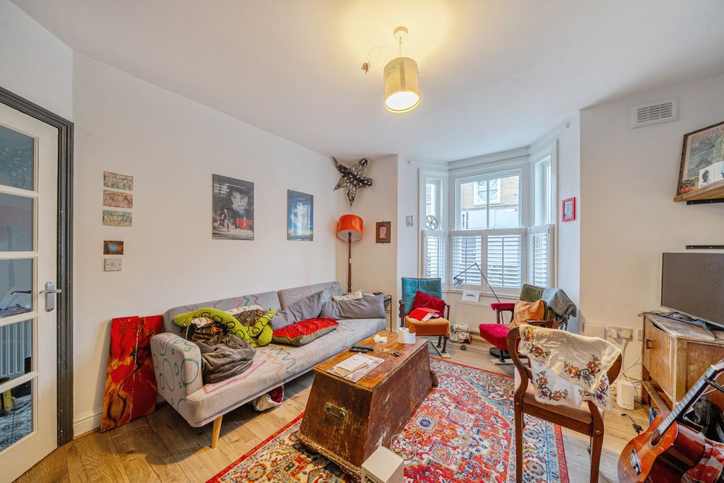 Property photo 2 of 18 Reception