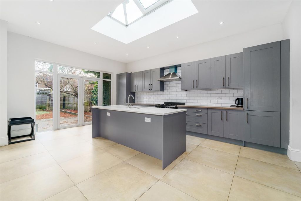 Property photo 2 of 22 Helliwell &amp; Co