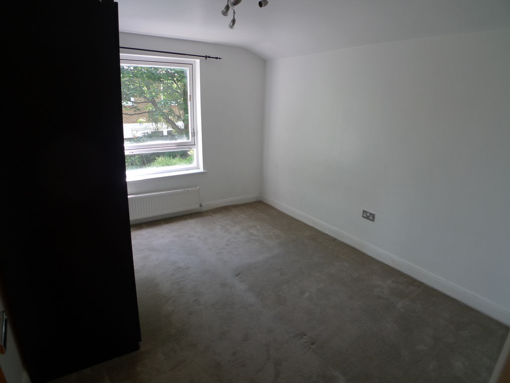 Property photo 2 of 5 Bedroom 1