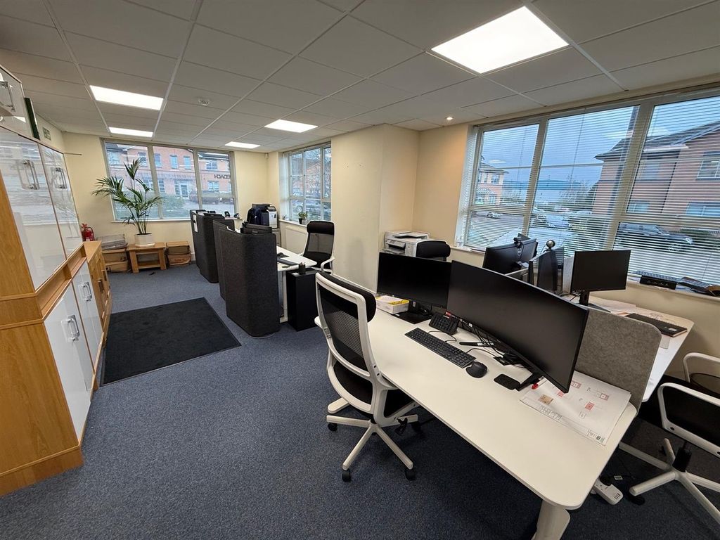 Property photo 2 of 13 9.Jpg