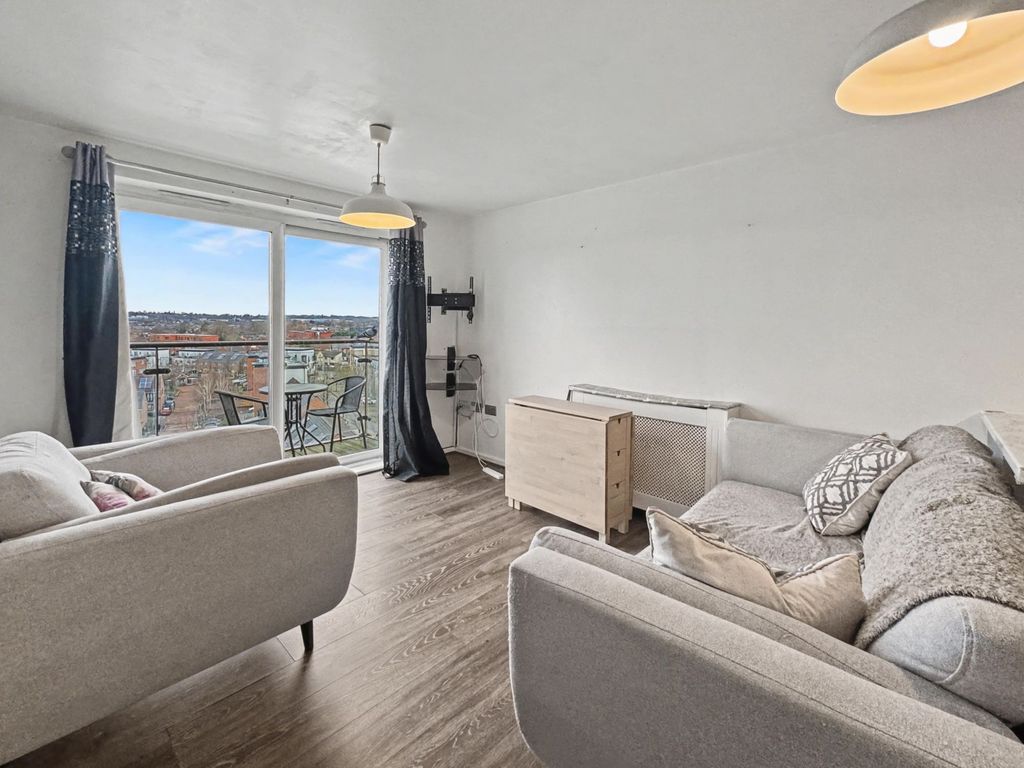 Property photo 3 of 14