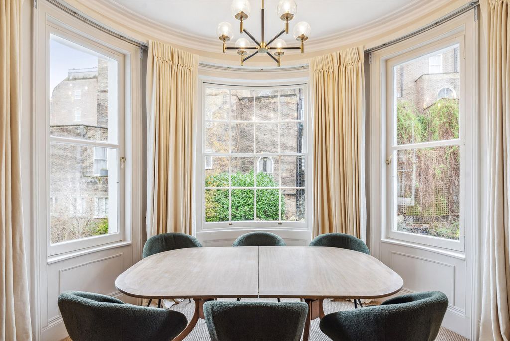 Property photo 2 of 18 Image