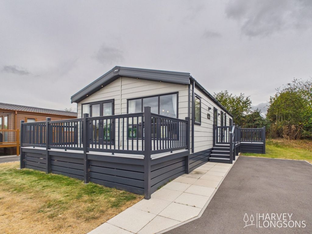 Property photo 1 of 17 Abi Kielder 2025 Malvern View Luxury Lodge Exterior Decking