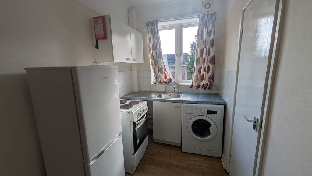 Property photo 2 of 5 4A96c6cc-7205-40d7-9335-F2F71E98Fd8c