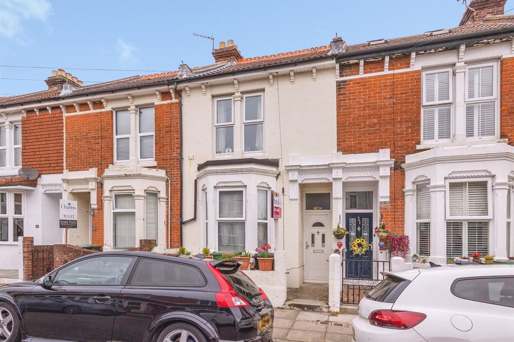 Property photo 1 of 11