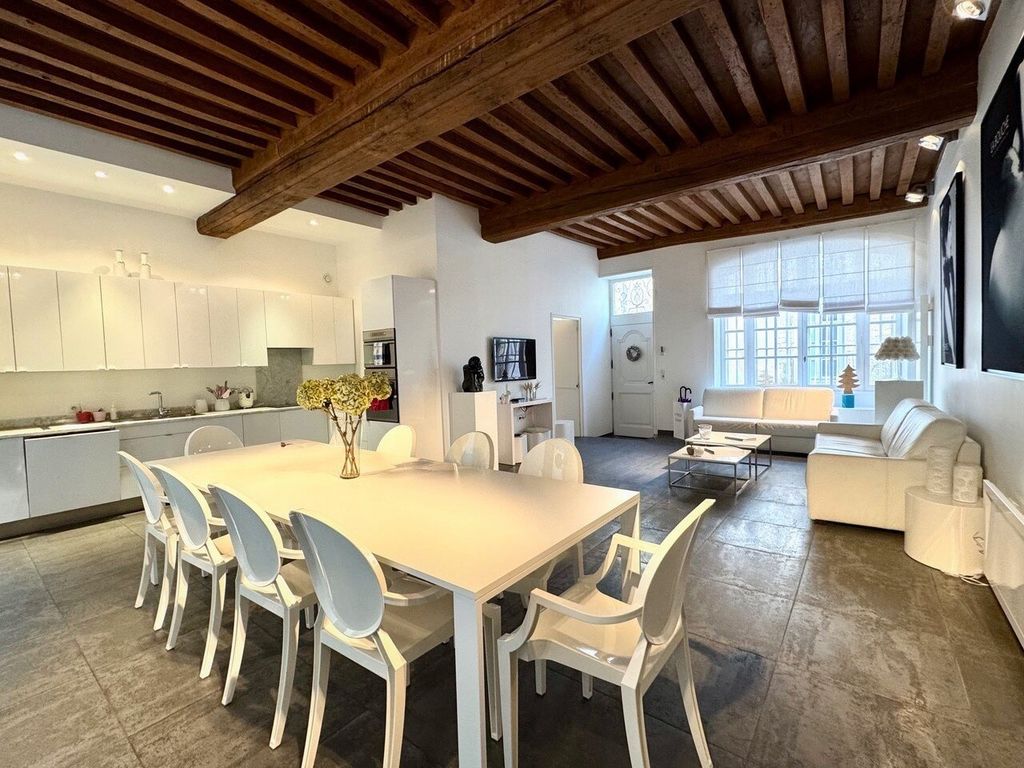 Property photo 1 of 7 Character House – Beaune