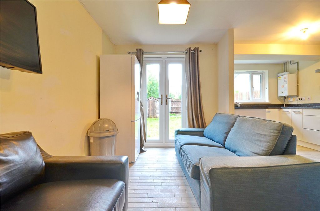 Property photo 2 of 16 Picture No. 02