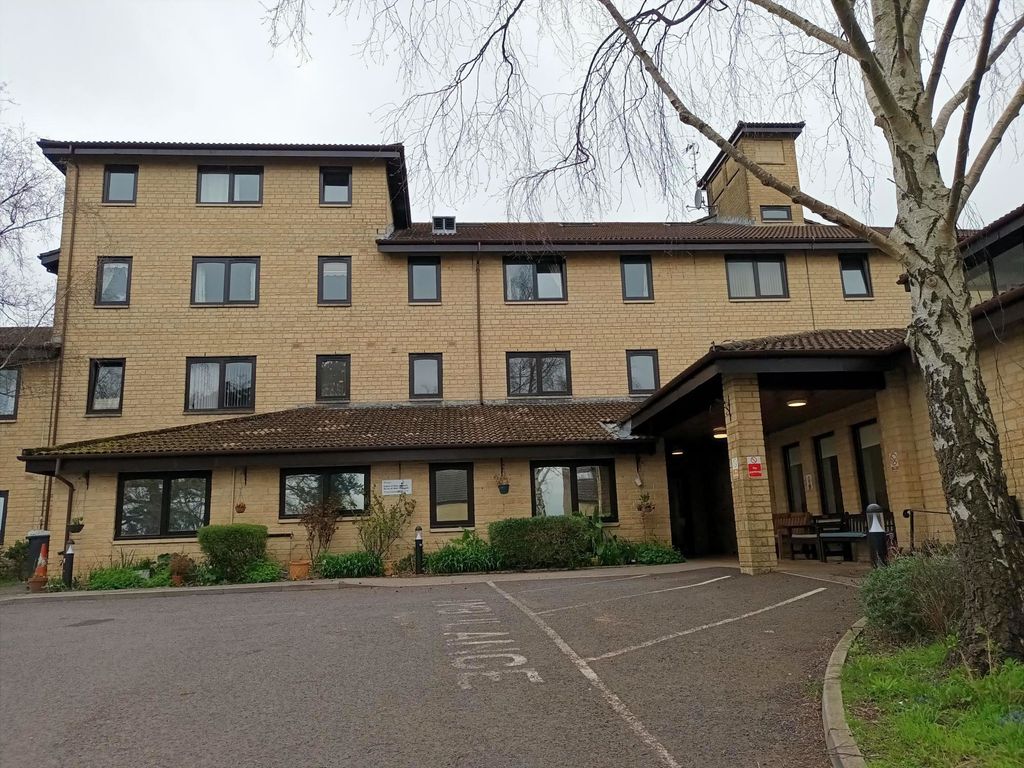 Property photo 1 of 4