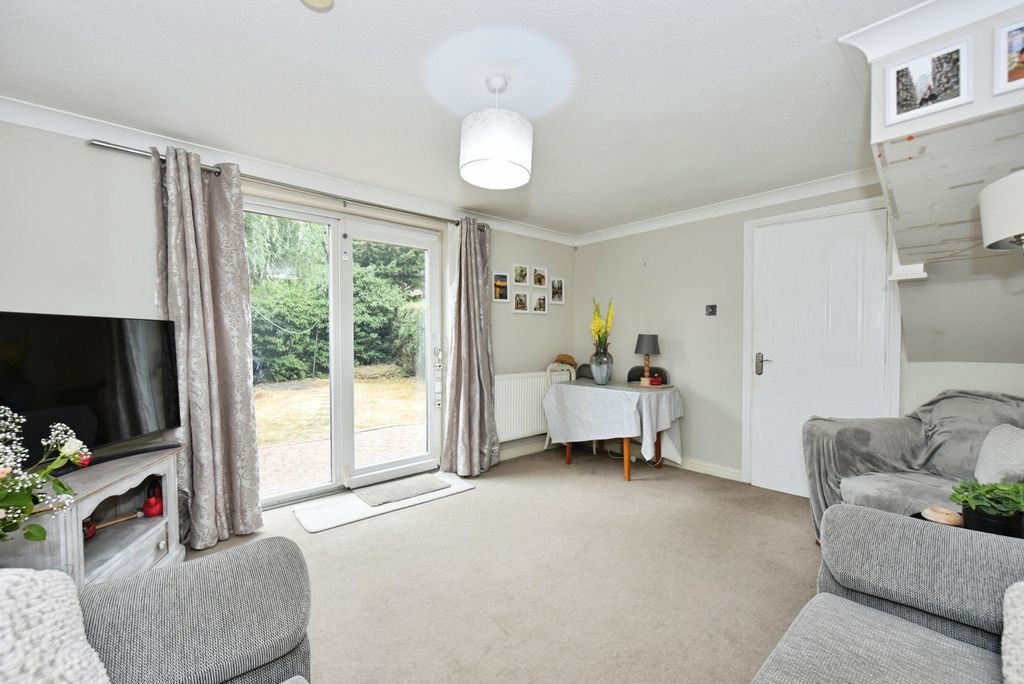 Property photo 3 of 16 Pbox-Img.Jpg
