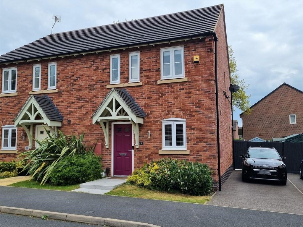 Property photo 1 of 18 Car At Parson's Green.Jpg