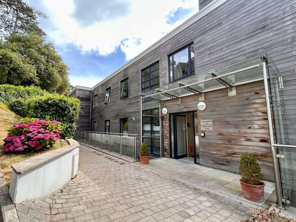 Property photo 1 of 21