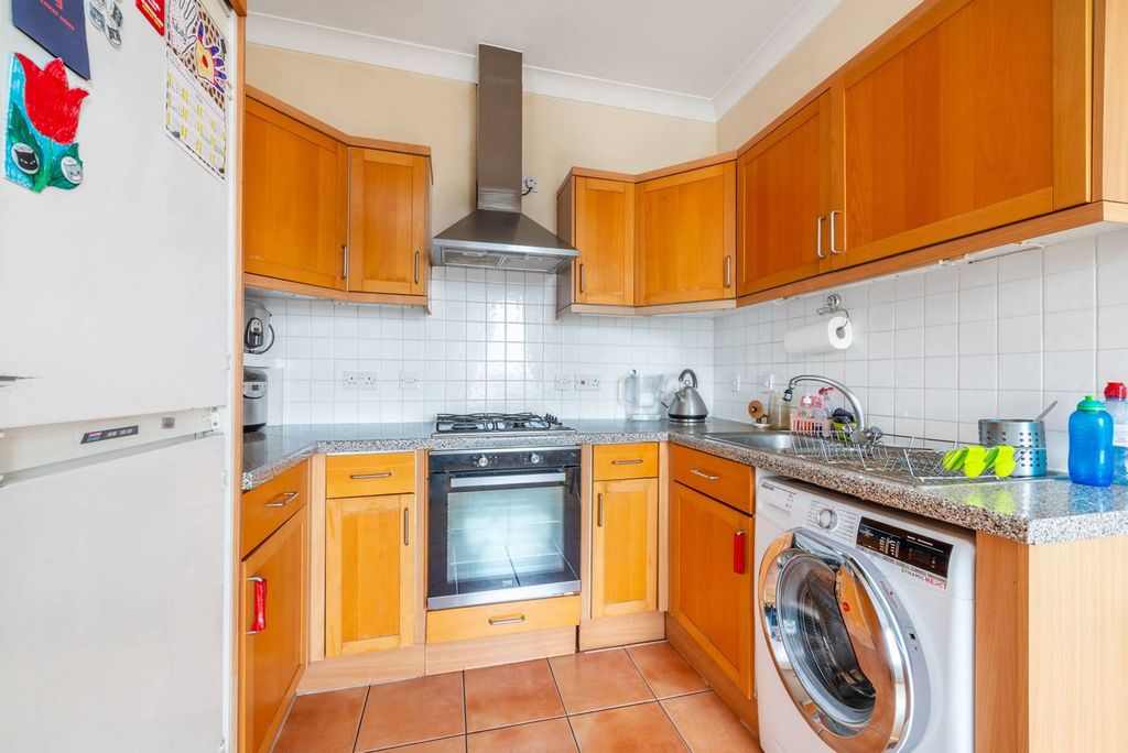 Property photo 3 of 8
