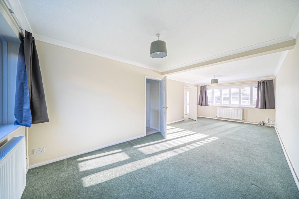 Property photo 3 of 21