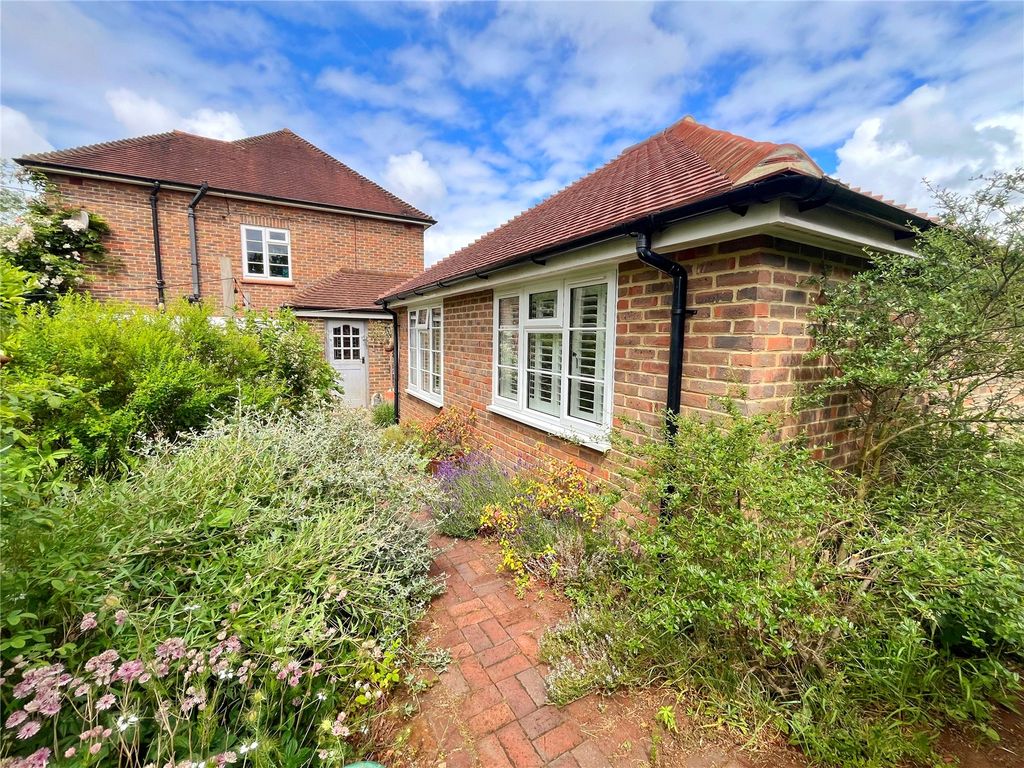 Property photo 1 of 32 Picture No. 34