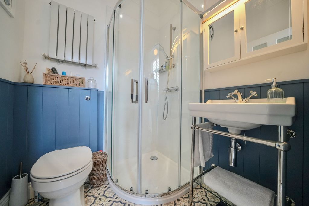 Additional image 15 of 3 bed flat for saleCliff Avenue, Leylands NR27
