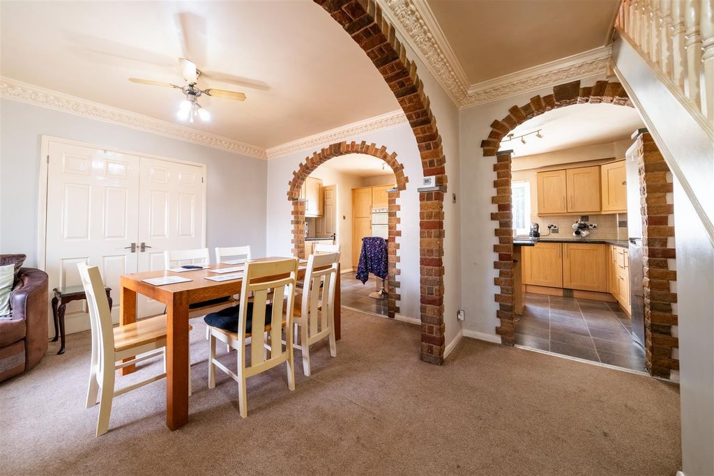Property photo 3 of 47 Kitchen - Diner.Jpg