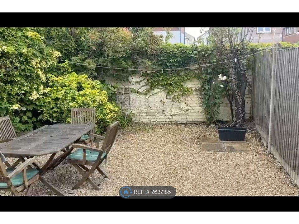 Property photo 3 of 22 Rear Walled Garden