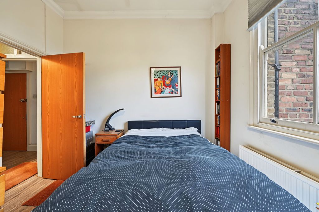 Property photo 3 of 12