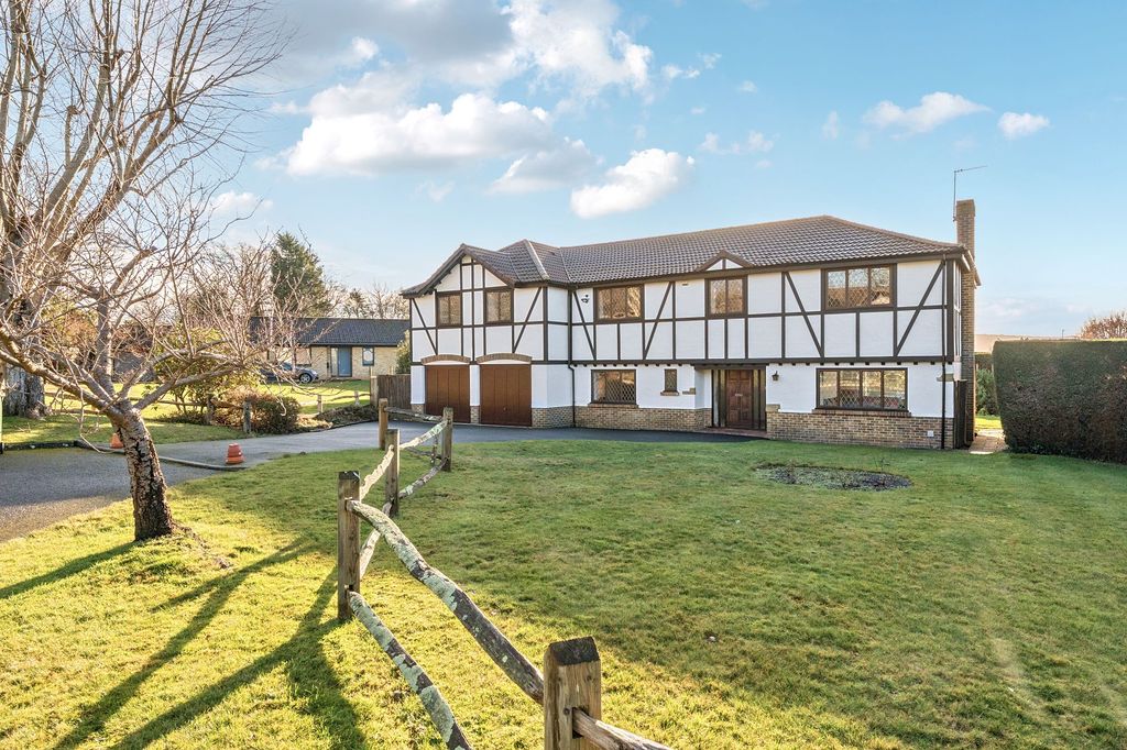 Property photo 1 of 23