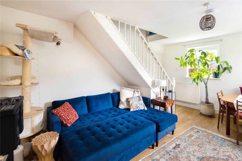 Property photo 2 of 11 Living Room 2