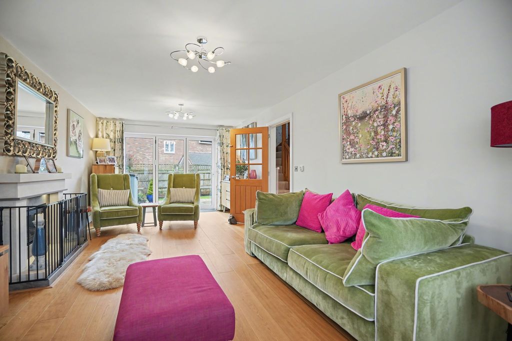 Property photo 2 of 30