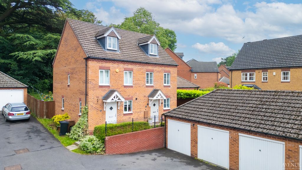 Property photo 1 of 26 4527280
