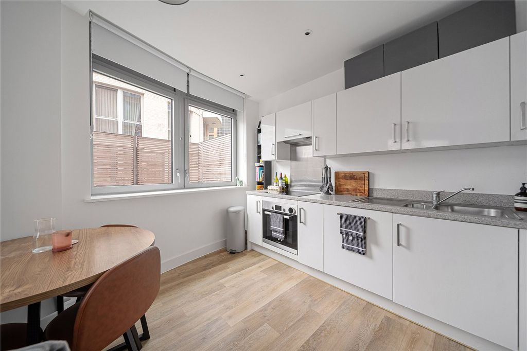 Property photo 2 of 10 Picture No. 06