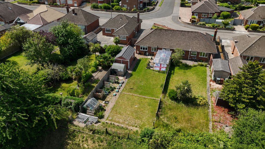 Property photo 2 of 16 5085643