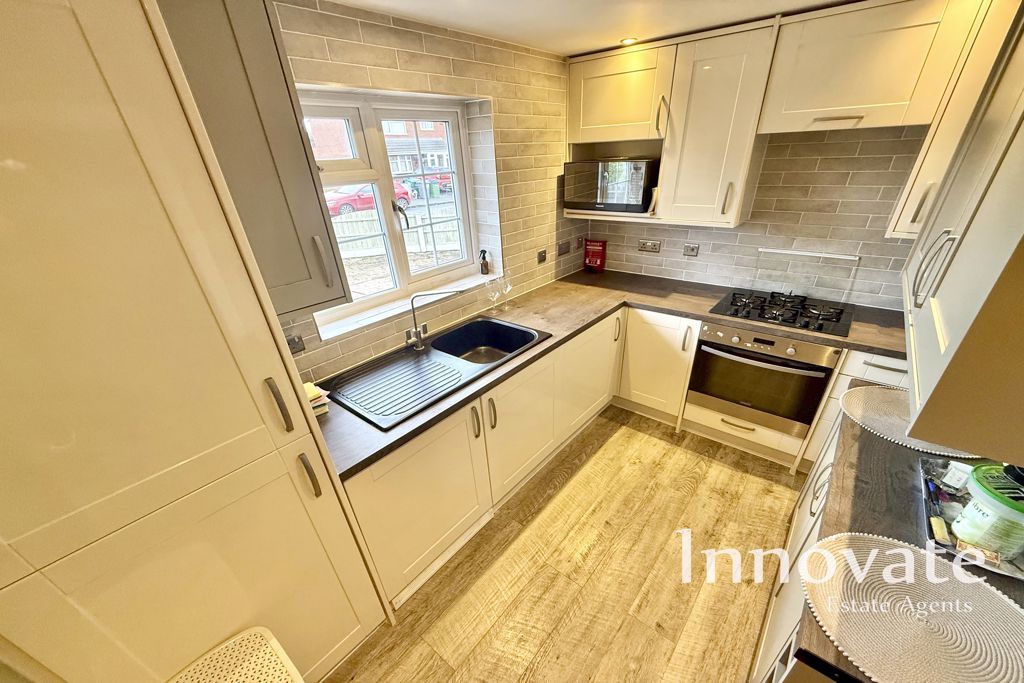 Property photo 3 of 7 Photo 4