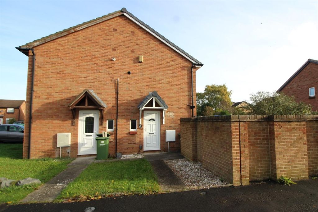 Property photo 1 of 7