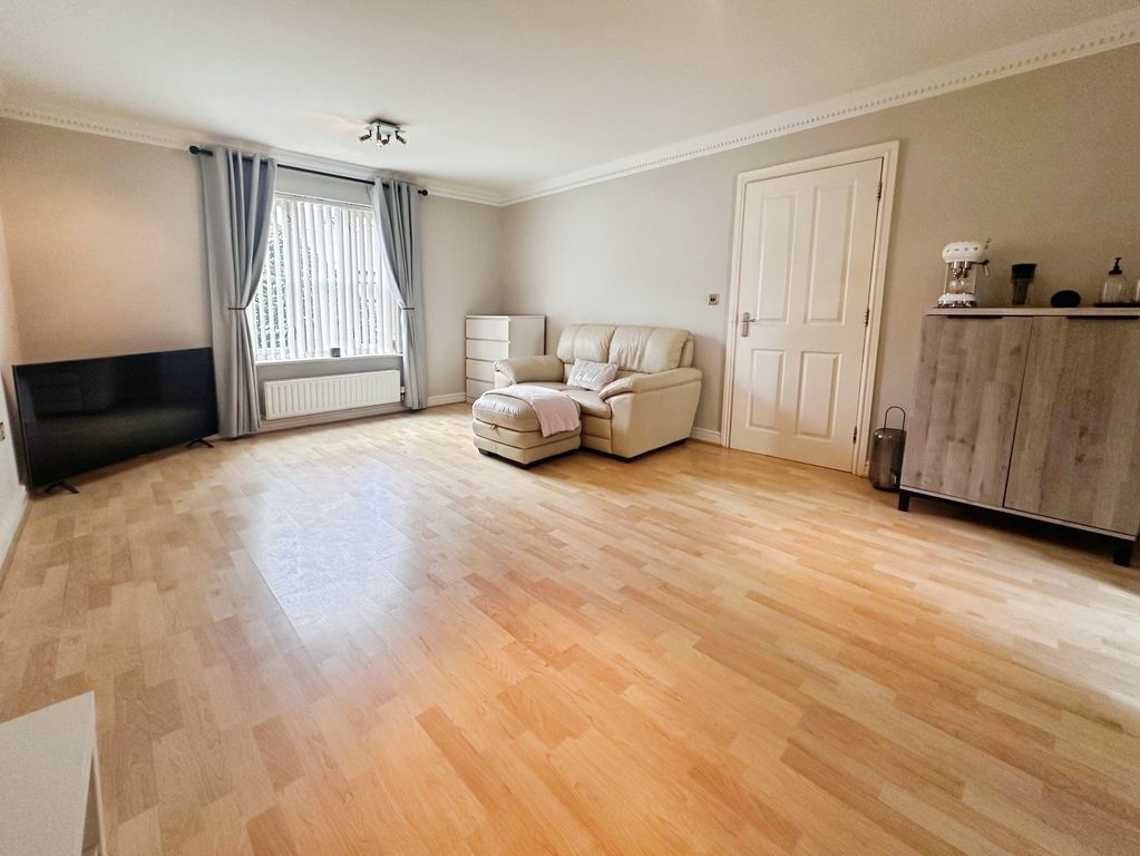 Property photo 2 of 10 Picture No. 02