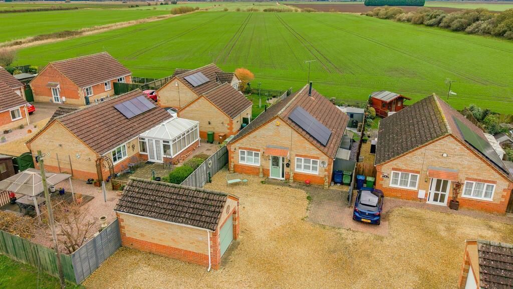 Property photo 1 of 17 Photo 1