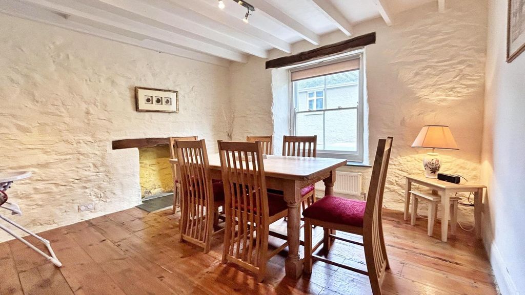 Property photo 3 of 36 Dining Room 1.1.Jpg