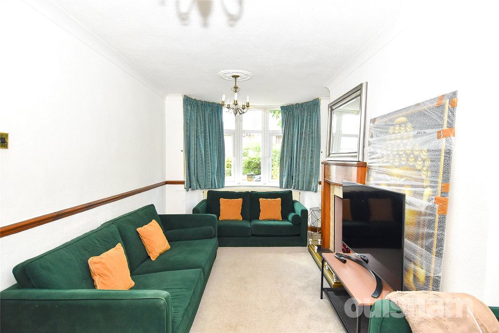 Property photo 3 of 23 Picture No. 04
