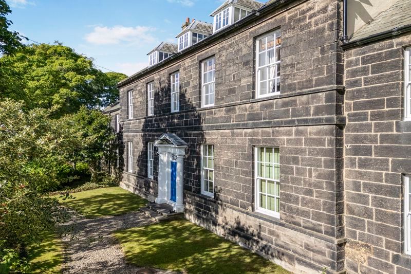 Property photo 1 of 18 Photo 18