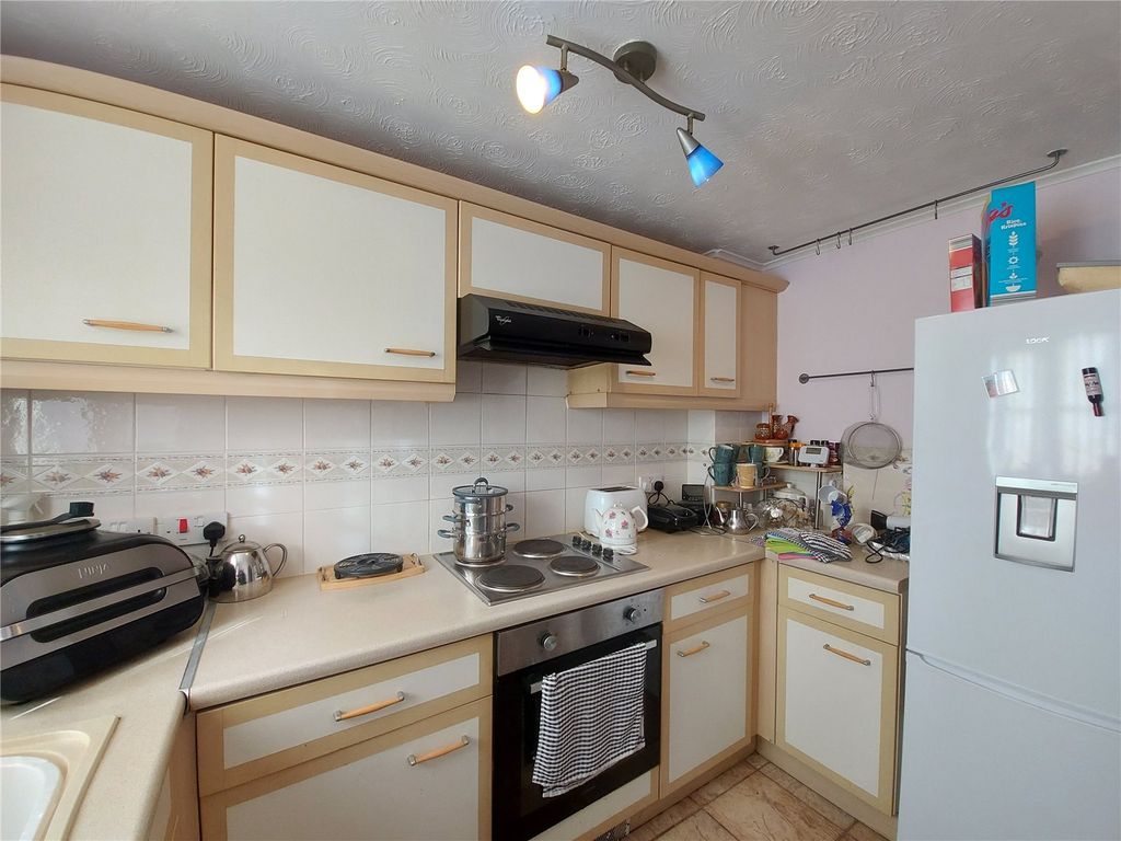 Property photo 3 of 10